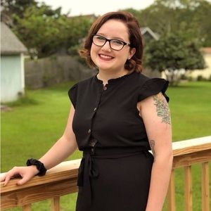 Meet your Posher, Abigail